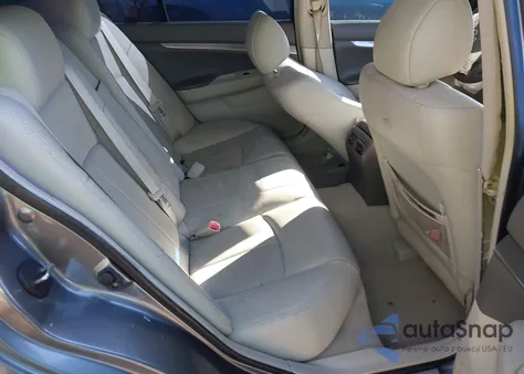 2013 Infiniti G37 Journey z USA, uszkodzony, nr VIN JN1CV6AP3DM304759